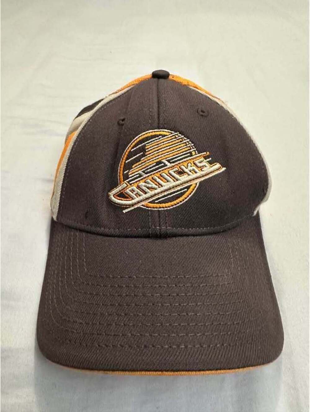 Vancouver Canucks Cap Used Like New $20